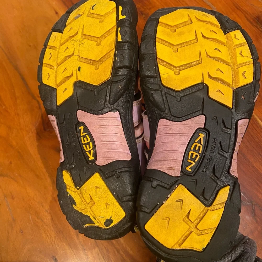 Keen Newport H2 water hiking‎ Sandals women’s size 4